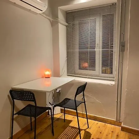 Cozy Flat Near Galata Tower And Metro Station Appartement Istambul